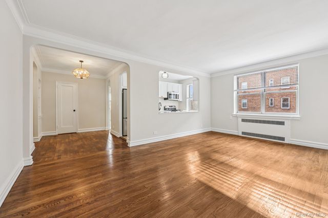 1 Bronxville Road 3S, Bronxville, NY 10708