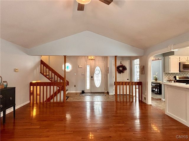 9111 Birch Circle, Marcy, NY 13403