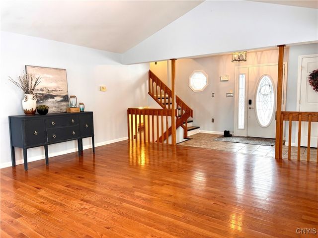 9111 Birch Circle, Marcy, NY 13403