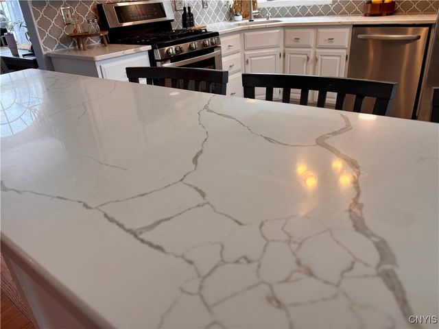 9111 Birch Circle, Marcy, NY 13403