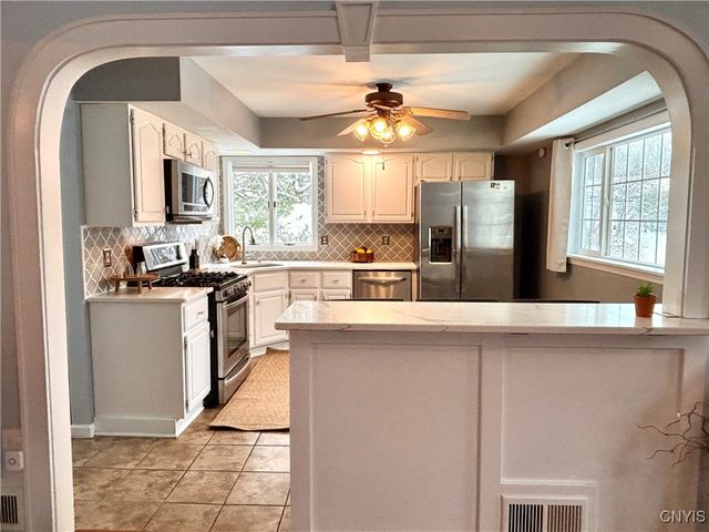 9111 Birch Circle, Marcy, NY 13403