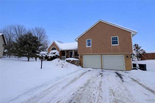 9111 Birch Circle, Marcy, NY 13403