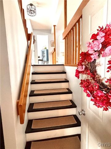 9111 Birch Circle, Marcy, NY 13403