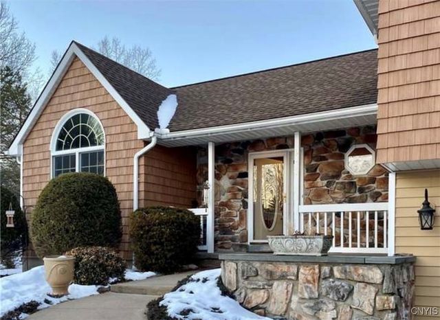 9111 Birch Circle, Marcy, NY 13403