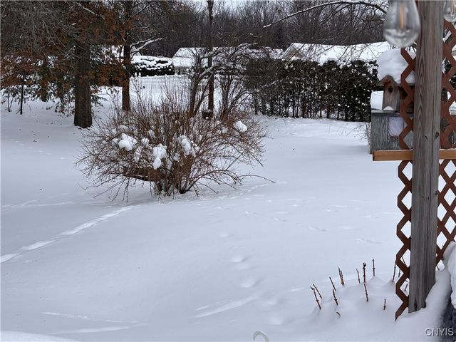 9111 Birch Circle, Marcy, NY 13403