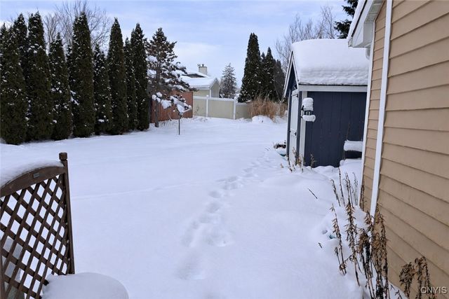 9111 Birch Circle, Marcy, NY 13403