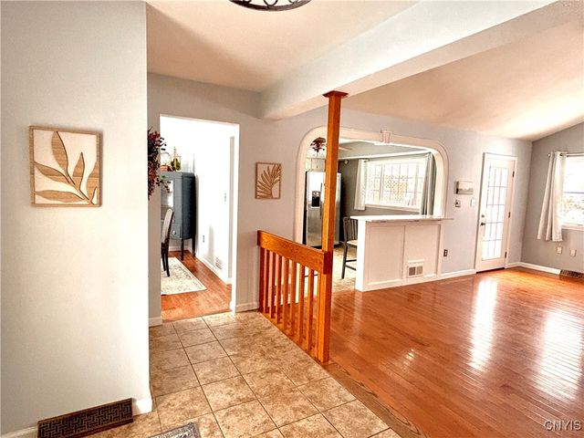 9111 Birch Circle, Marcy, NY 13403