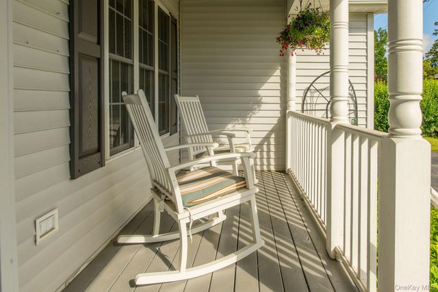 18 Barrett Place, Beacon, NY 12508