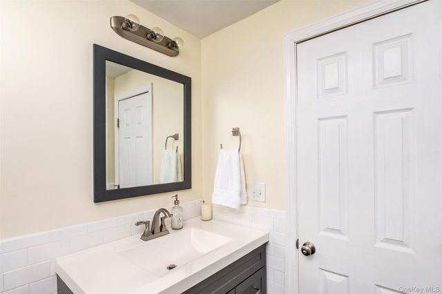 18 Barrett Place, Beacon, NY 12508