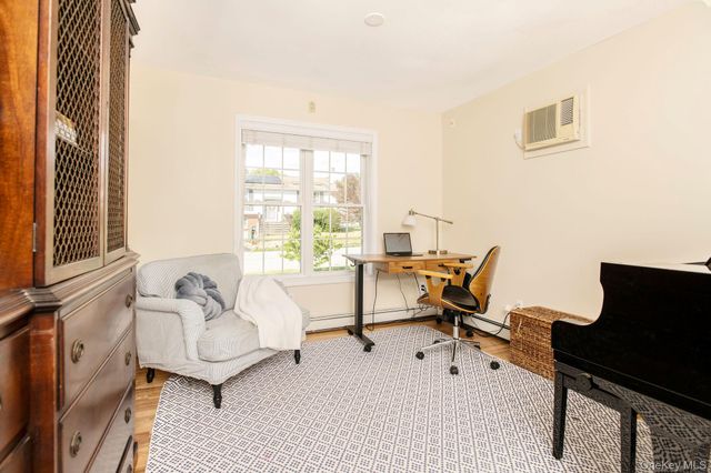 18 Barrett Place, Beacon, NY 12508