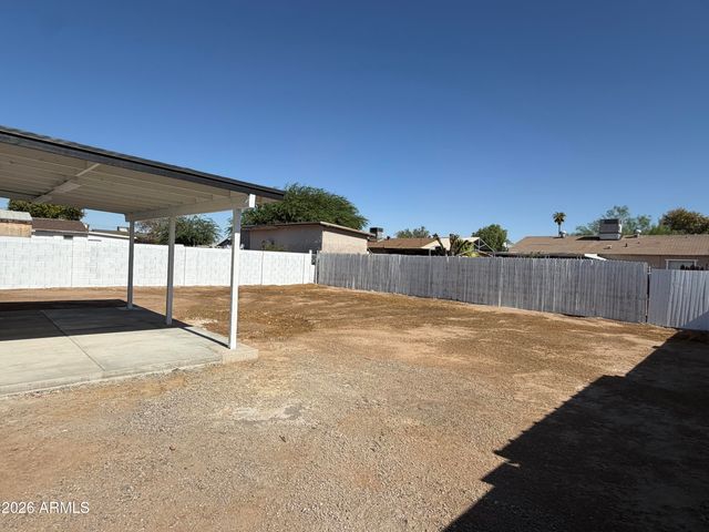 7426 W HOLLY Street, Phoenix, AZ 85035