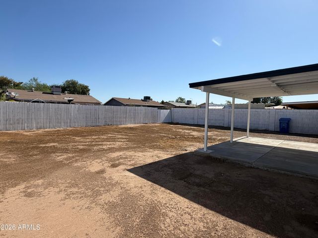 7426 W HOLLY Street, Phoenix, AZ 85035
