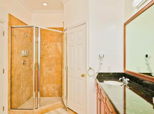 420 SW 1st Avenue, Boynton Beach, FL 33435