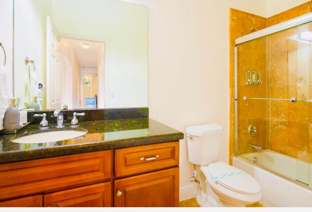 420 SW 1st Avenue, Boynton Beach, FL 33435