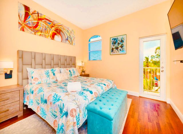 420 SW 1st Avenue, Boynton Beach, FL 33435
