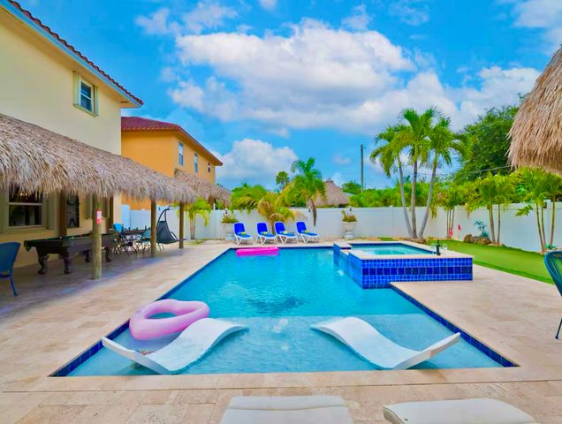 420 SW 1st Avenue, Boynton Beach, FL 33435