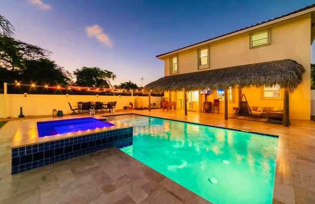 420 SW 1st Avenue, Boynton Beach, FL 33435