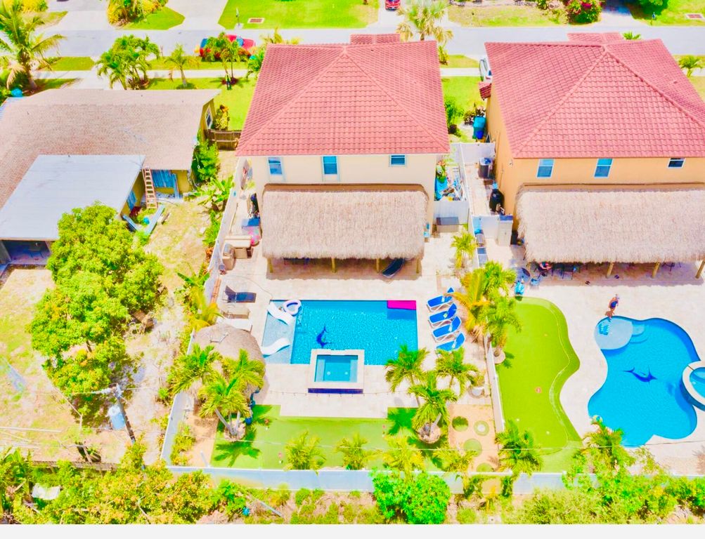 420 SW 1st Avenue, Boynton Beach, FL 33435