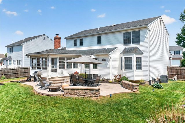 164 Kingsbury Court, Upper Nazareth Twp, PA 18064