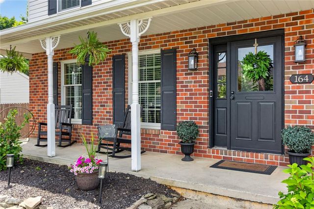 164 Kingsbury Court, Upper Nazareth Twp, PA 18064