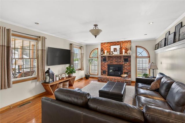 164 Kingsbury Court, Upper Nazareth Twp, PA 18064