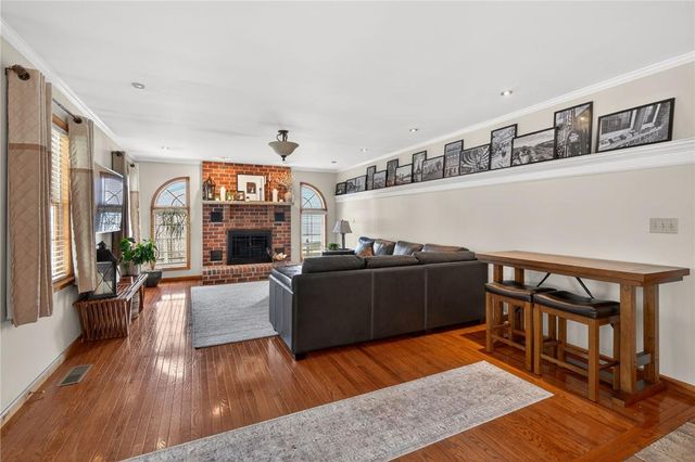 164 Kingsbury Court, Upper Nazareth Twp, PA 18064