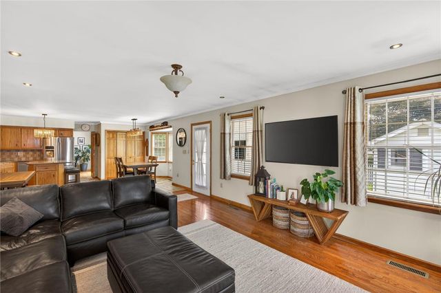 164 Kingsbury Court, Upper Nazareth Twp, PA 18064