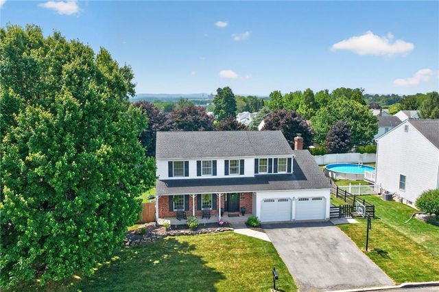 164 Kingsbury Court, Upper Nazareth Twp, PA 18064