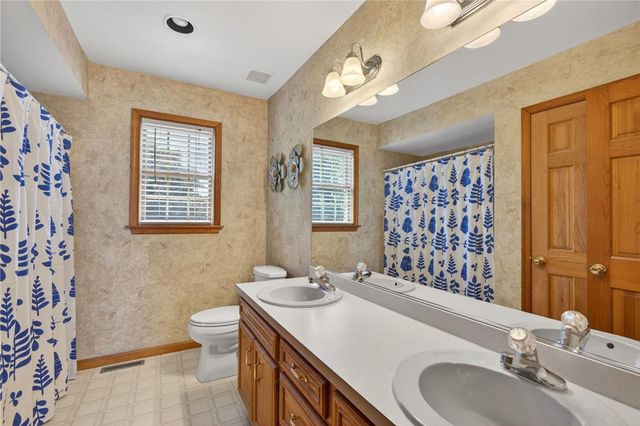 164 Kingsbury Court, Upper Nazareth Twp, PA 18064
