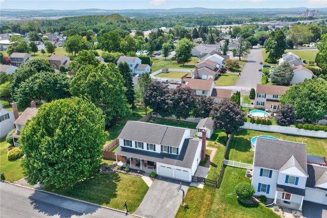 164 Kingsbury Court, Upper Nazareth Twp, PA 18064