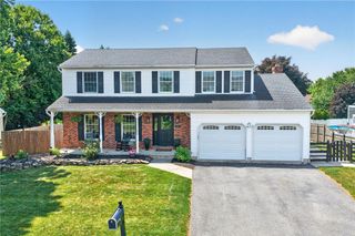 164 Kingsbury Court, Upper Nazareth Twp, PA 18064