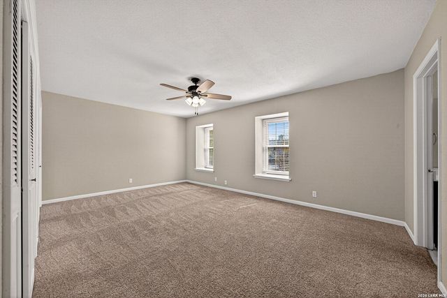 1045 Shook 105 B, Olmos Park, TX 78212