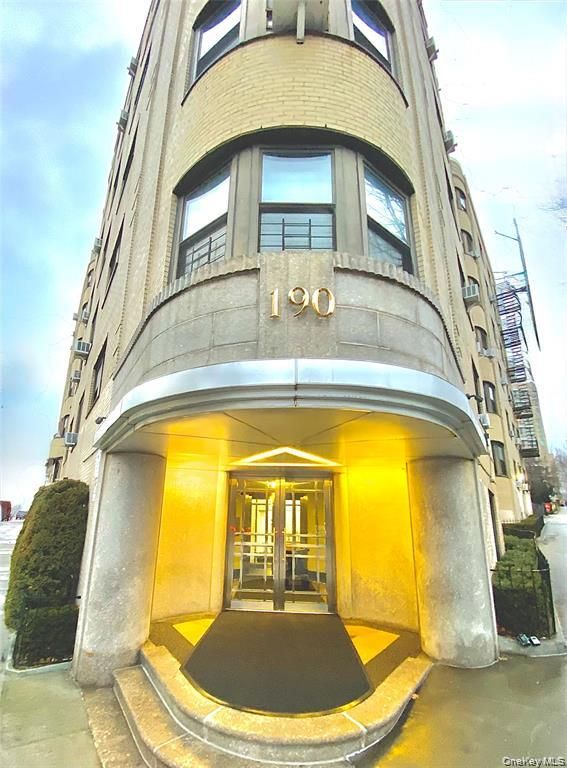 190 E Mosholu Parkway S 1J, Bronx, NY 10458 — exterior