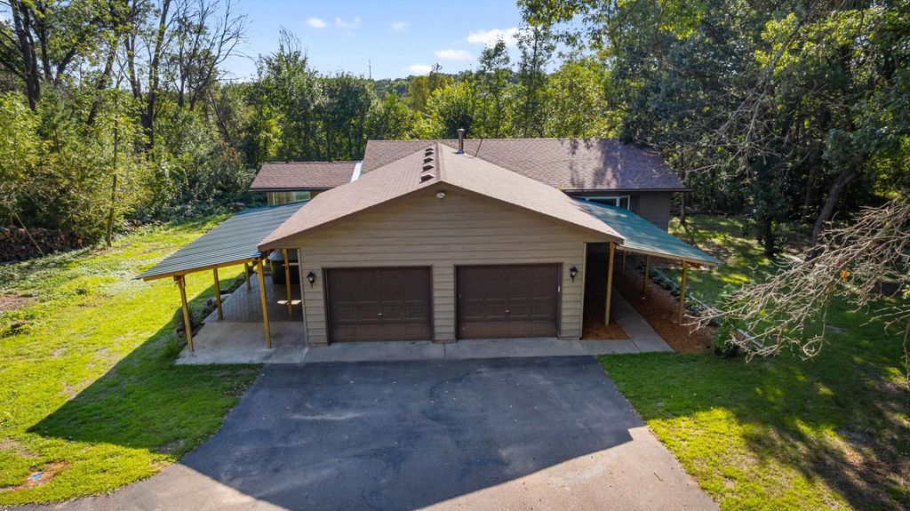 8480 W Beatrice Drive, Clear Lake, MN 55319