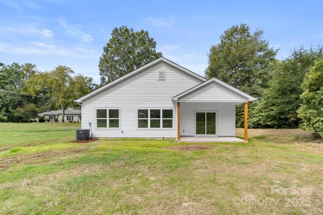 501 Melville Road, Cherryville, NC 28021