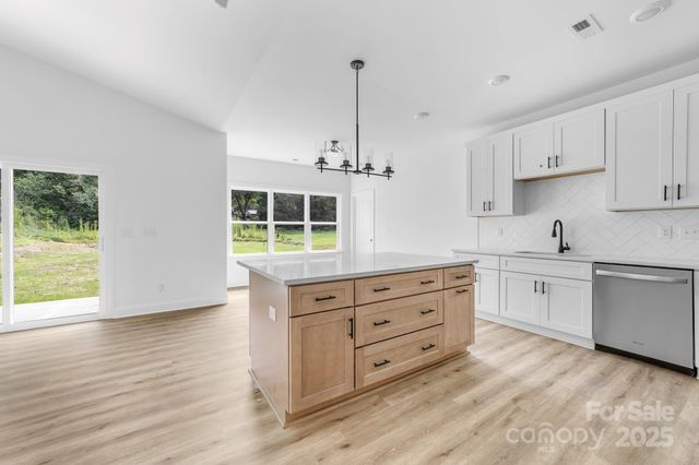 501 Melville Road, Cherryville, NC 28021