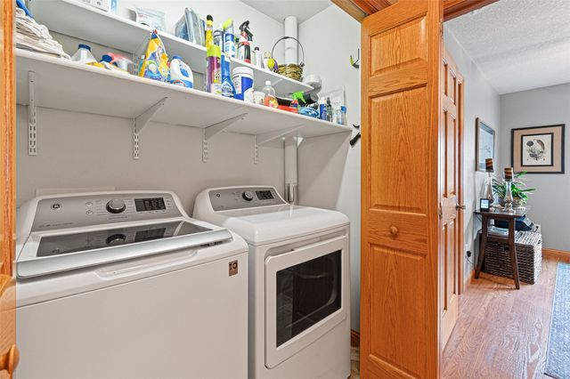 755 Broadmoor Drive, North Liberty, IA 52317