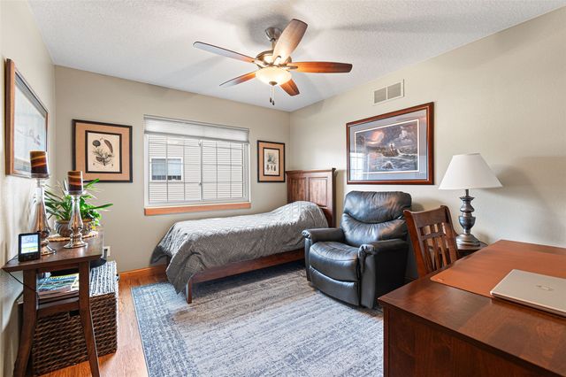 755 Broadmoor Drive, North Liberty, IA 52317