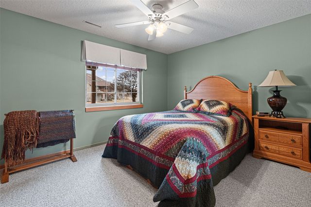 755 Broadmoor Drive, North Liberty, IA 52317