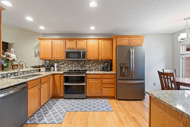 755 Broadmoor Drive, North Liberty, IA 52317