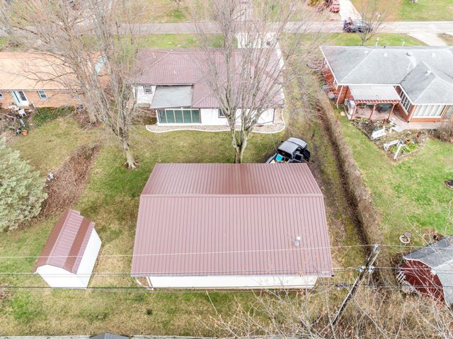 5909 E Robert Street, Muncie, IN 47303