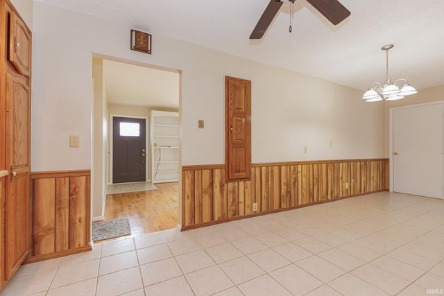 5909 E Robert Street, Muncie, IN 47303