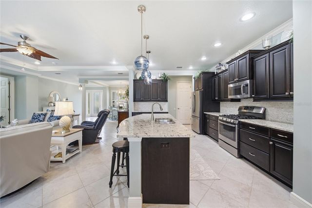 514 HONEYFLOWER LOOP, Bradenton, FL 34212