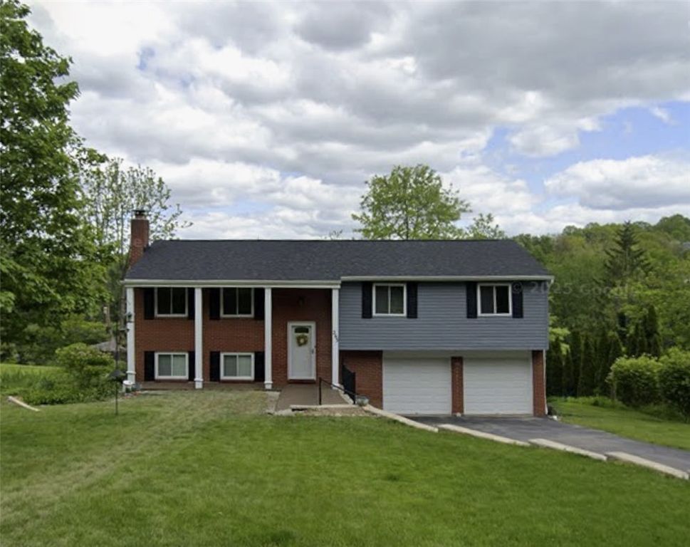 265 LINCOLN DRIVE, Upper St Clair, PA 15241