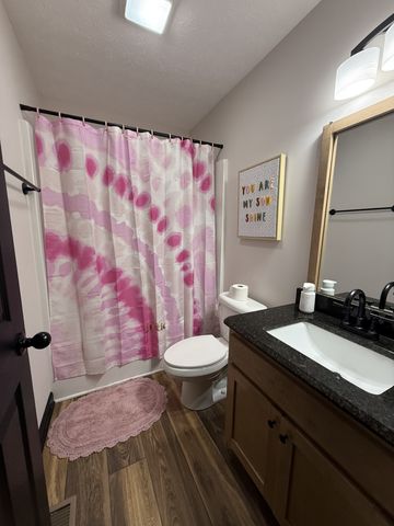 108 Checker Ln, Lafayette, TN 37083