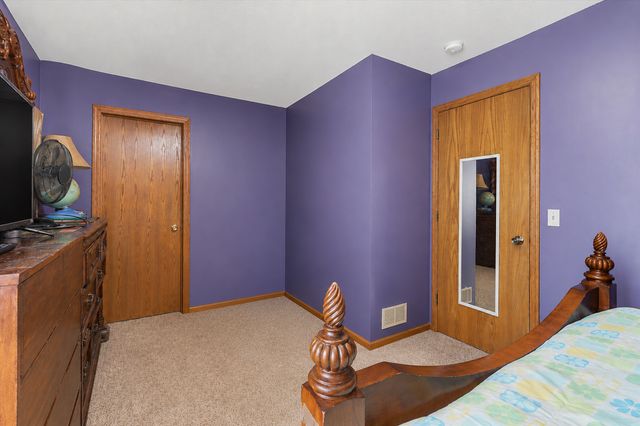 7208 90th Trail N, Brooklyn Park, MN 55445