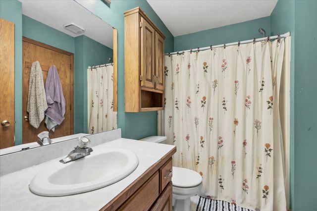 7208 90th Trail N, Brooklyn Park, MN 55445