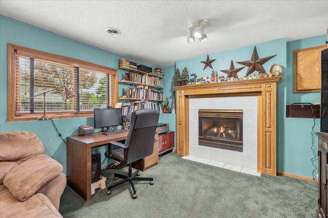 7208 90th Trail N, Brooklyn Park, MN 55445