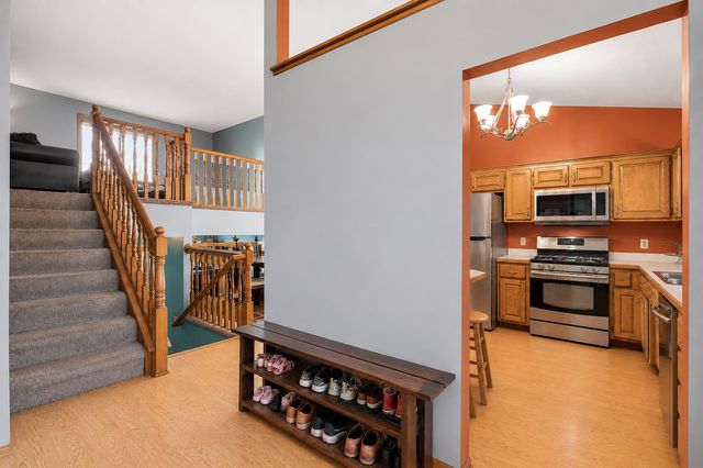 7208 90th Trail N, Brooklyn Park, MN 55445