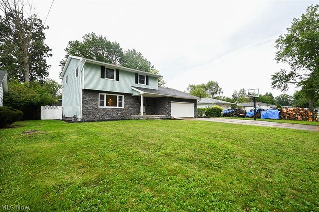 5207 Gargasz Drive, Lorain, OH 44053